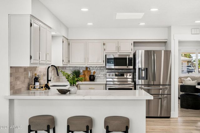 8302 E AVALON Drive, Scottsdale, AZ 85251