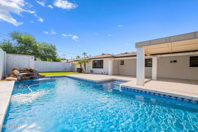 8302 E AVALON Drive, Scottsdale, AZ 85251