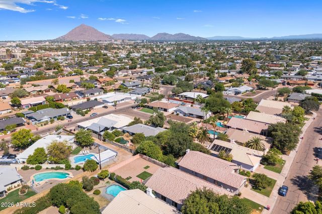 8302 E AVALON Drive, Scottsdale, AZ 85251