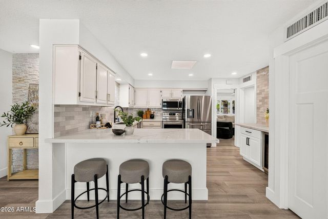 8302 E AVALON Drive, Scottsdale, AZ 85251