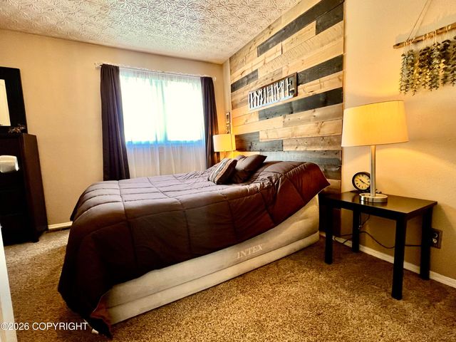 12043 Buttermilk Way, Eagle River, AK 99577