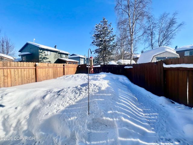 12043 Buttermilk Way, Eagle River, AK 99577