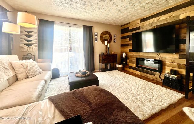 12043 Buttermilk Way, Eagle River, AK 99577