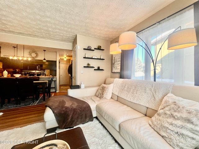 12043 Buttermilk Way, Eagle River, AK 99577