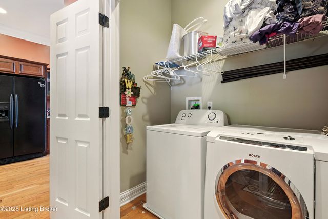 348 Lakeshore Dr, Leitchfield, KY 42754