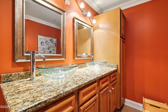 348 Lakeshore Dr, Leitchfield, KY 42754