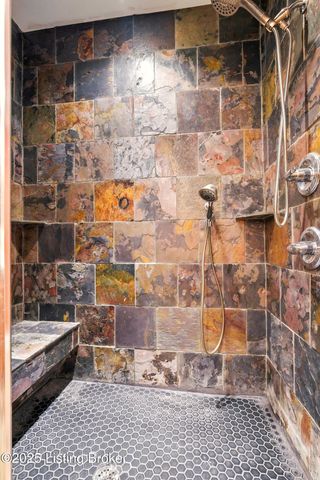 348 Lakeshore Dr, Leitchfield, KY 42754