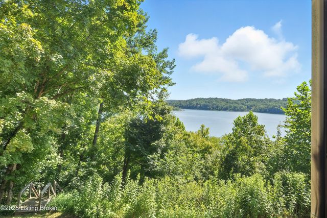 348 Lakeshore Dr, Leitchfield, KY 42754