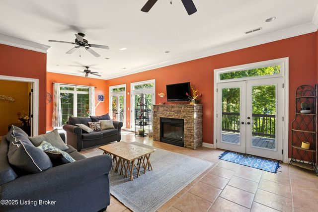 348 Lakeshore Dr, Leitchfield, KY 42754