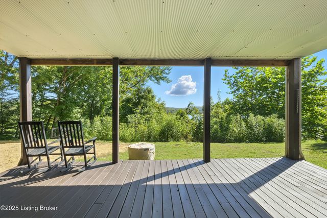 348 Lakeshore Dr, Leitchfield, KY 42754