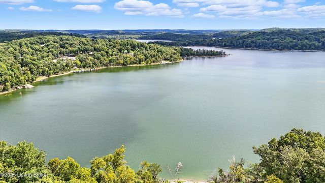 348 Lakeshore Dr, Leitchfield, KY 42754