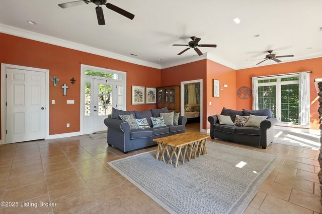 348 Lakeshore Dr, Leitchfield, KY 42754