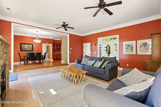 348 Lakeshore Dr, Leitchfield, KY 42754