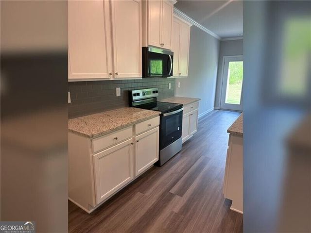 5274 Fox Den Road, Oakwood, GA 30566