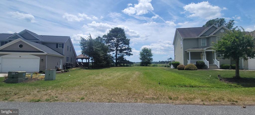 100 ROBIN HOOD TRL, Ocean Pines, MD 21811