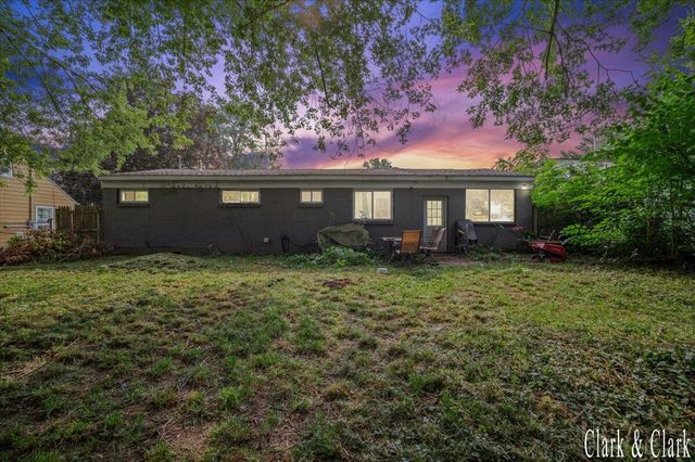 6037 Hughes Road, Lansing, MI 48911