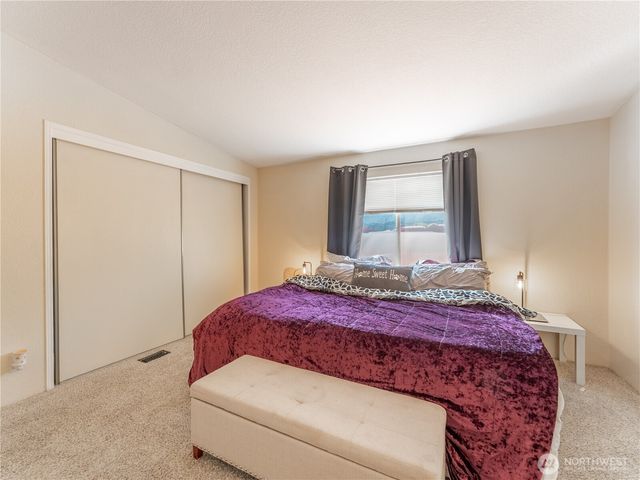 105 3rd Street SW, Rock Island, WA 98850