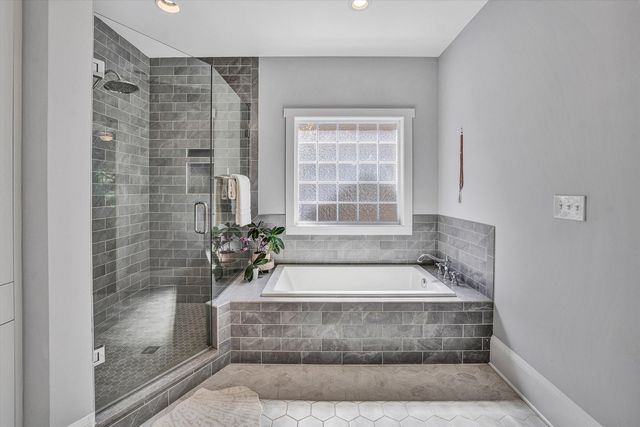 224 Stonecreek WAY, Roanoke, VA 24019