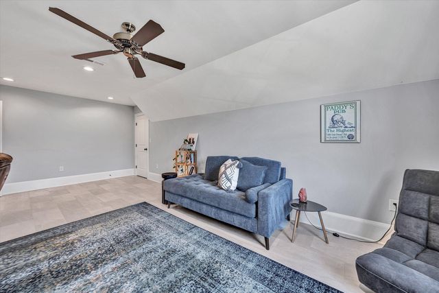 224 Stonecreek WAY, Roanoke, VA 24019