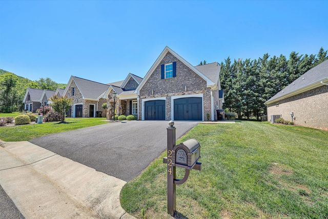 224 Stonecreek WAY, Roanoke, VA 24019