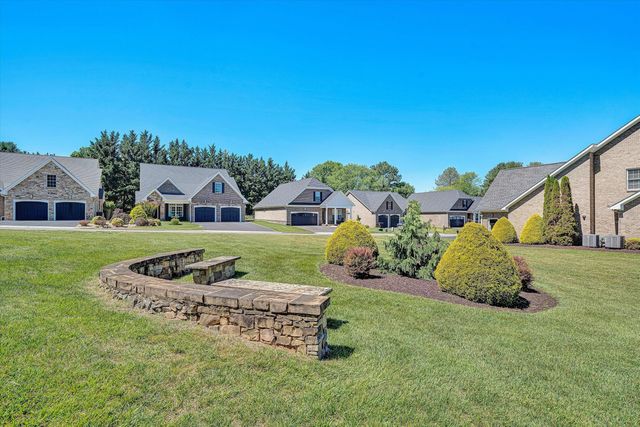 224 Stonecreek WAY, Roanoke, VA 24019