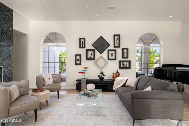 9175 N 82ND Street, Scottsdale, AZ 85258