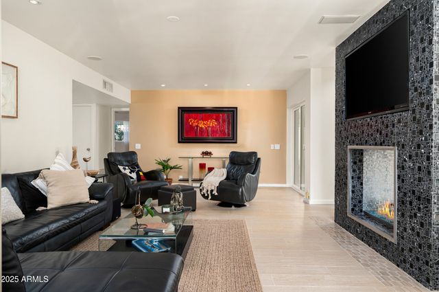 9175 N 82ND Street, Scottsdale, AZ 85258