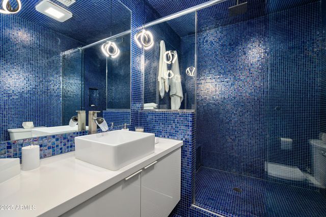 9175 N 82ND Street, Scottsdale, AZ 85258