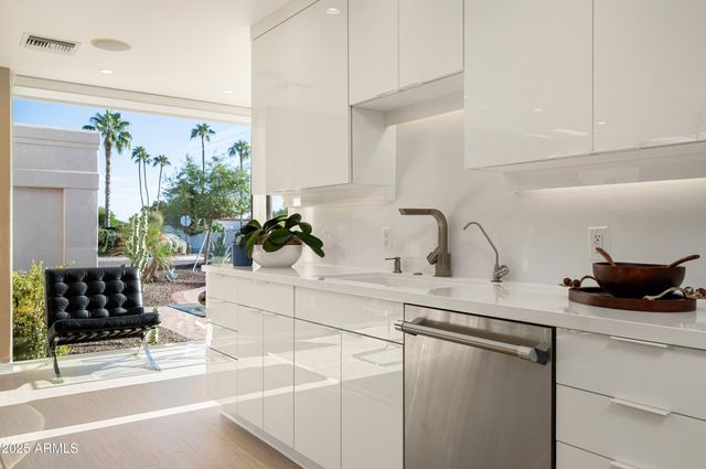 9175 N 82ND Street, Scottsdale, AZ 85258