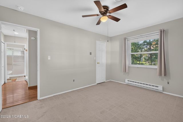 11 Kentucky Way, Whiting, NJ 08759