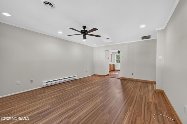11 Kentucky Way, Whiting, NJ 08759
