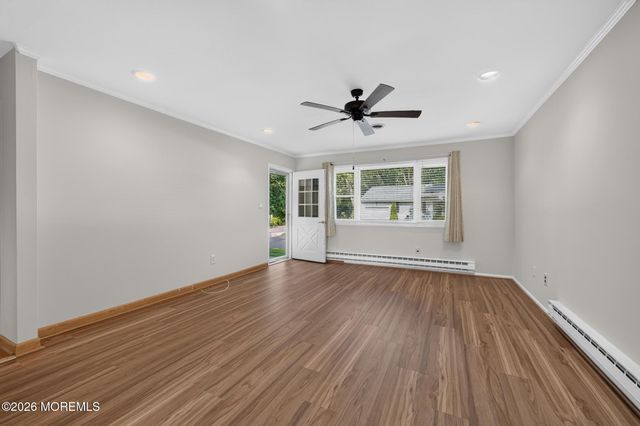 11 Kentucky Way, Whiting, NJ 08759