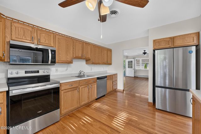 11 Kentucky Way, Whiting, NJ 08759