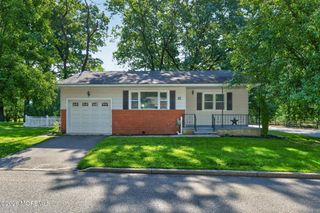 11 Kentucky Way, Whiting, NJ 08759