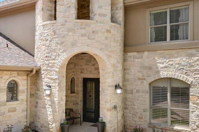 6900 Jester Wild DR, Austin, TX 78750