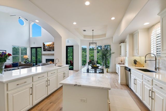 6900 Jester Wild DR, Austin, TX 78750