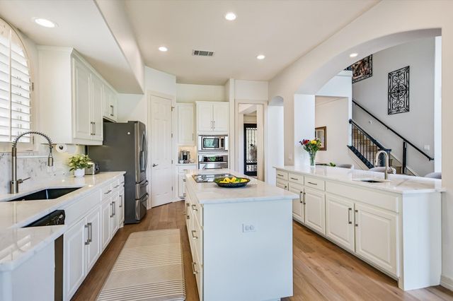 6900 Jester Wild DR, Austin, TX 78750