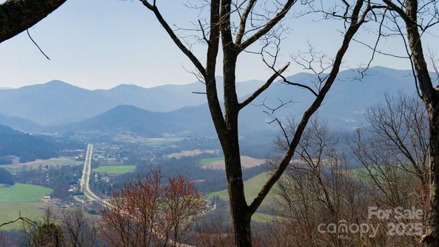 65 Thumper Trail, Waynesville, NC 28785