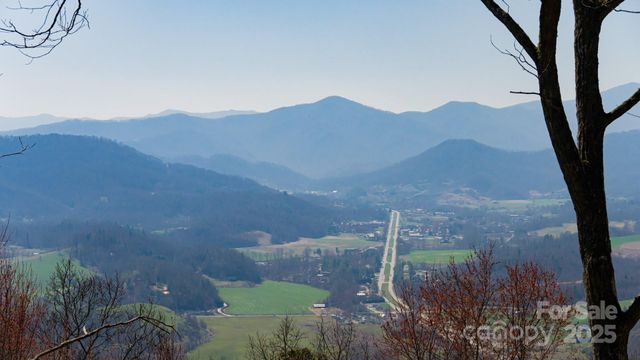 65 Thumper Trail, Waynesville, NC 28785