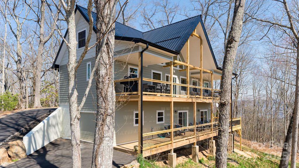 65 Thumper Trail, Waynesville, NC 28785