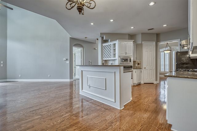 6533 Riveredge Drive, Plano, TX 75024