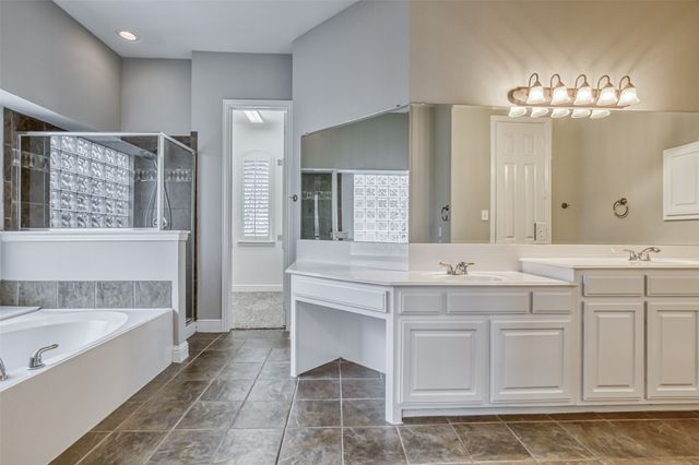 6533 Riveredge Drive, Plano, TX 75024