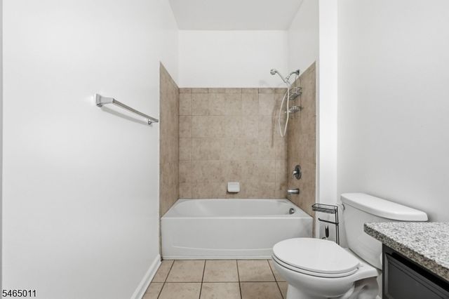 1424 Hudson Cir, Highland Park Boro, NJ 08904