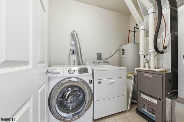 1424 Hudson Cir, Highland Park Boro, NJ 08904