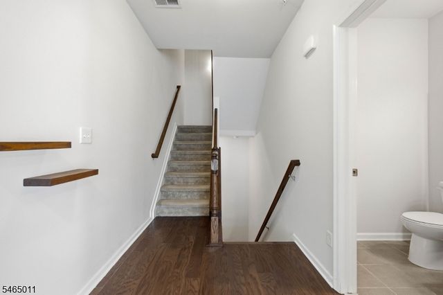 1424 Hudson Cir, Highland Park Boro, NJ 08904