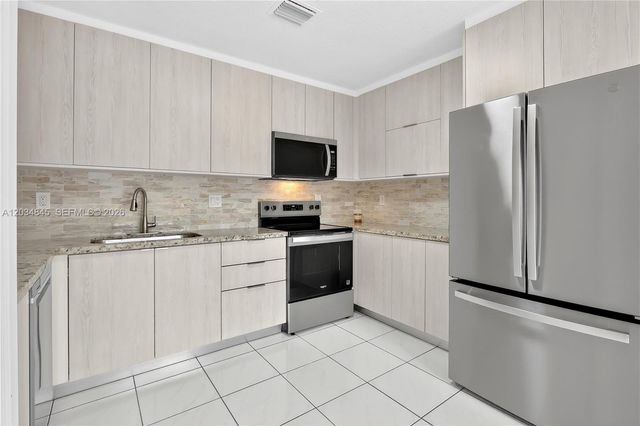 14161 SW 153rd Ave, Miami, FL 33196