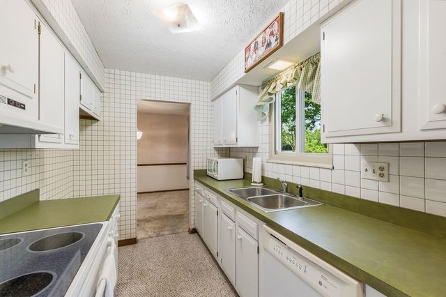 72 Yorkshire Road, Delaware, OH 43015
