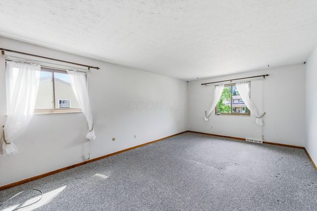 72 Yorkshire Road, Delaware, OH 43015