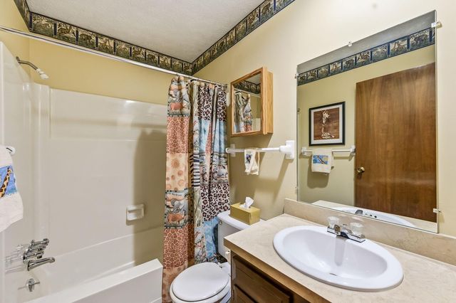 72 Yorkshire Road, Delaware, OH 43015