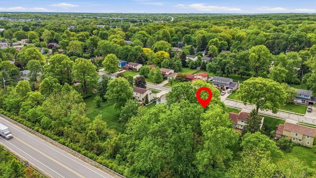 72 Yorkshire Road, Delaware, OH 43015